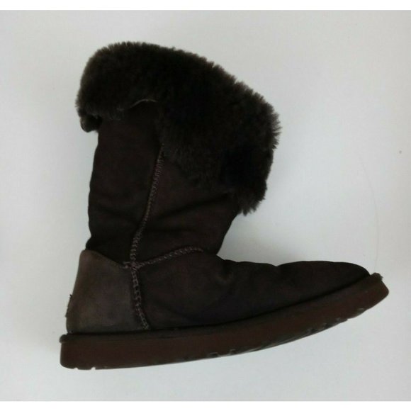 UGG Australia  Bailey Chocolate Brown Boots 3 Side Buttons Womens Size 7 - Picture 4 of 10